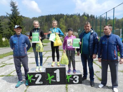 Zawodniczki kategorii K2 na podium