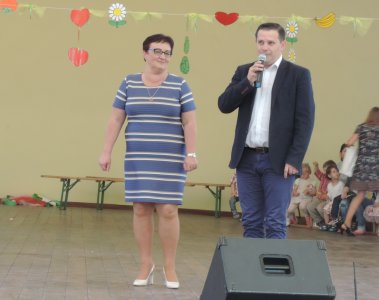 Burmistrz Miasta Tomasz Bujok z Panią Dyrektor Ireną Wantulok