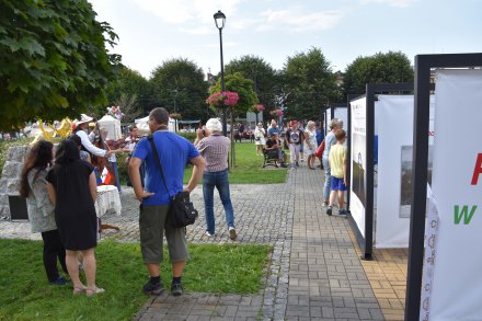 Otwarcie wystawy plenerowej "Piekno jest w każdym z nas".