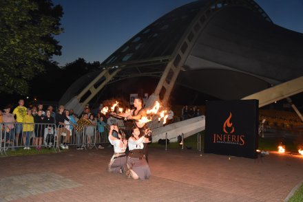 Cieszymy się latem - teatr ognia