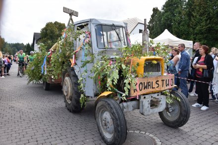 Korowód dożynkowy przeszedł przez Wisłę