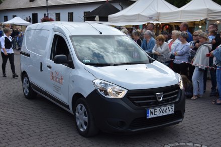 Korowód dożynkowy przeszedł przez Wisłę