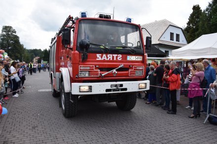 Korowód dożynkowy przeszedł przez Wisłę