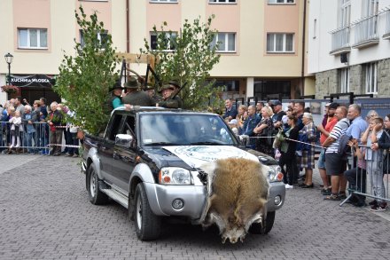 Korowód dożynkowy przeszedł przez Wisłę