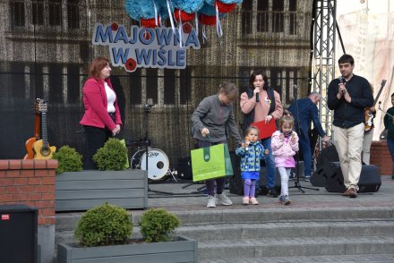 Wręczenie nagród w grze terenowej "Opowieści wiślańskie"