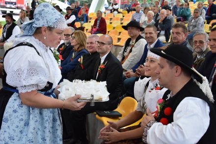 Obrzęd dożynkowy w wiślańskim amfiteatrze