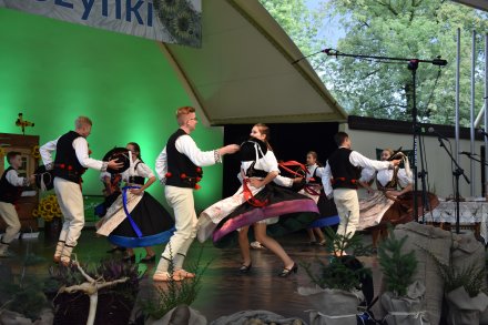 Kapela Wisła podczas obrzędu dożynkowego