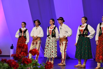 Piąty dzień Tygodnia Kultury Beskidzkiej w Wiśle - występy w wiślańskim amfiteatrze - Zespół Zbyrcok ze Słopnic