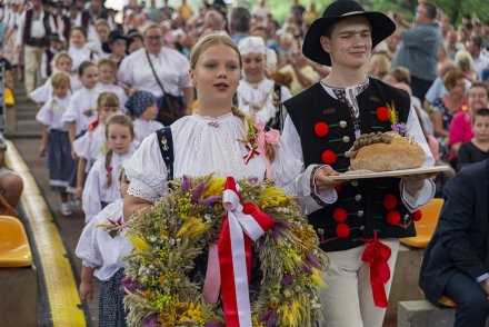 Wiślańskie Dożynki - uroczystości w amfiteatrze