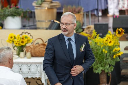 Wiślańskie Dożynki - uroczystości w amfiteatrze - Starosta Cieszyński Mieczysław Szczurek