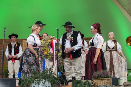 Wiślańskie Dożynki - obrzęd dożynkowy w wykonaniu Zespołu Regionalnego "Wisła"Wiślańskie Dożynki - obrzęd dożynkowy w wykonaniu Zespołu Regionalnego "Wisła"