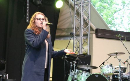 Występ uczniów Społecznego Ogniska Muzycznego