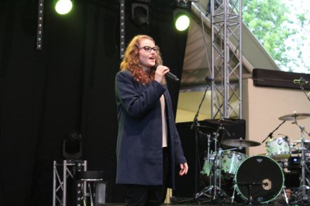 Występ uczniów Społecznego Ogniska Muzycznego