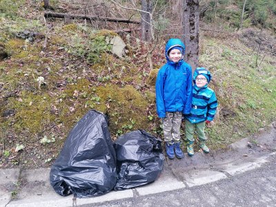 Sprzątanie Wisły/fot. Edyta Szarzec