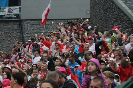 Kibice na skoczni w Malince