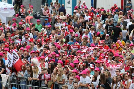 Biało-czerwoni fani