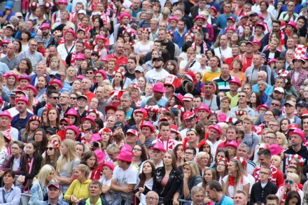 Kibice pod skocznią