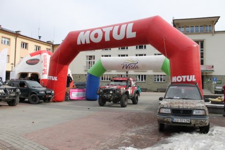 Załogi na starcie na placu Hoffa