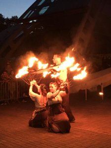 Cieszymy się latem - teatr ognia