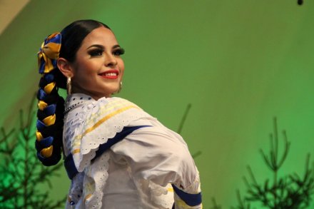 Compania Titular de Danza Folclorica Uanl z Monterrey - Meksyk