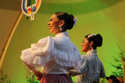 Compania Titular de Danza Folclorica Uanl z Monterrey - Meksyk