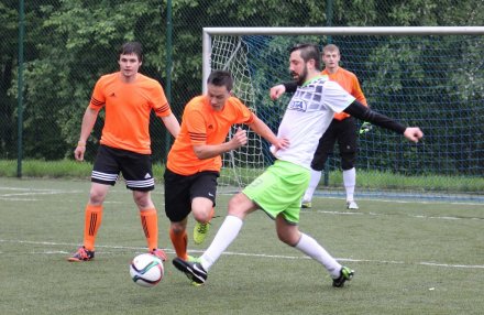Fragment meczu Lisy FC - Epompa.pl