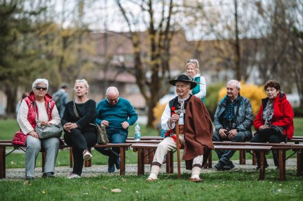 Gawędy i opowieści pod Drzewem Opowieści w Parku Kopczyńskiego, fot. Okiem Fotoreportera