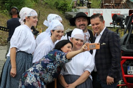Pamiątkowa fotografia w trakcie nagrań