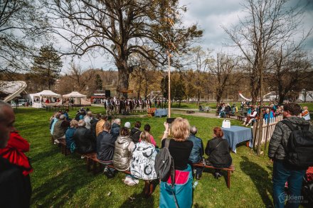 Gawędy i opowieści pod Drzewem Opowieści w Parku Kopczyńskiego, fot. Okiem Fotoreportera