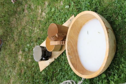 Pokazy robienia serów pasterskich w kolbybie w Parku Kopczyńskiego w Wiśle