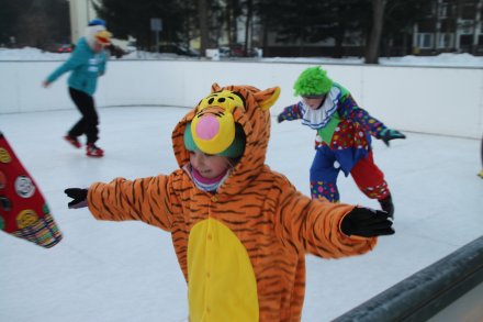 Uczestnicy Balu Przebierańców