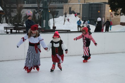 Uczestnicy Balu Przebierańców