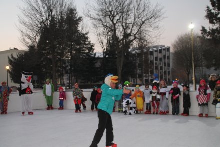 Uczestnicy Balu Przebierańców
