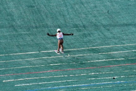 Piotr Żyła po wylądowaniu