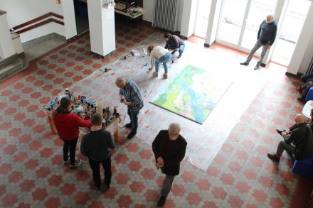 Wspólna akcja artystów malarzy i dzieci z Wisły