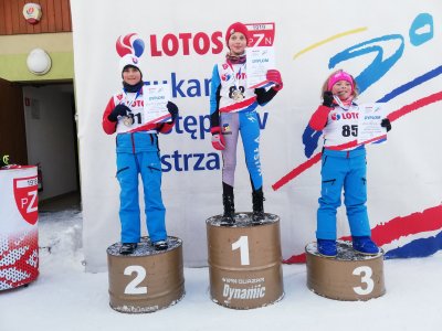 Oliwia Bury na 1 stopniu podium