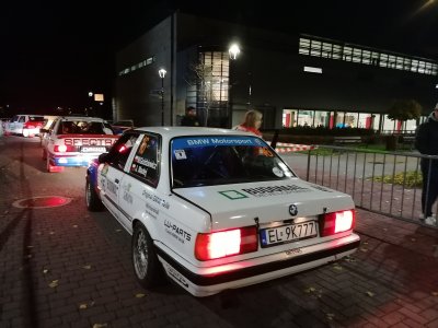 Piątkowy start z rynku w Wiśle