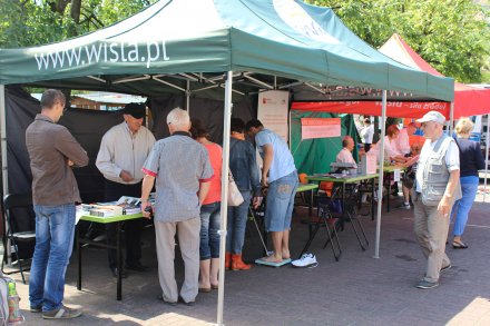 Stoiska z różnymi poradami medycznymi