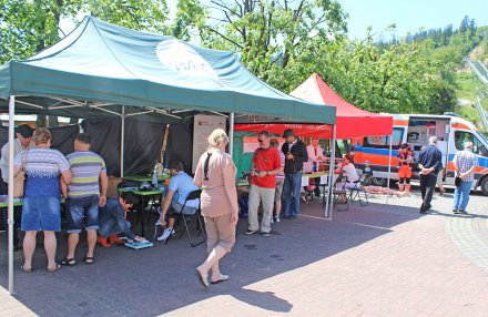 Stoiska z różnymi poradami medycznymi