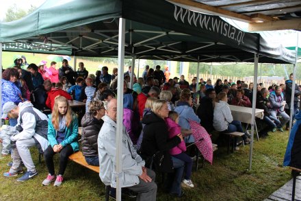 Goście zebrani na imprezie