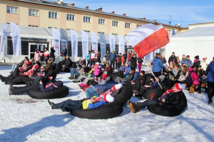 Wspólne kibicowanie na placu Hoffa