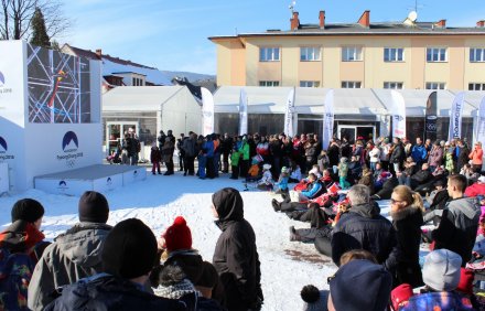 Wspólne kibicowanie na placu Hoffa