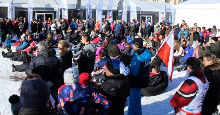 Wspólne kibicowanie na placu Hoffa