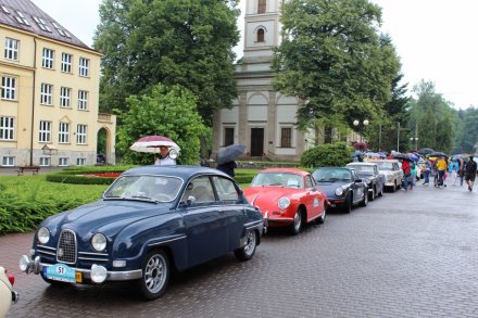 Zlot pojazdów zabytkowych w centrum Wisły