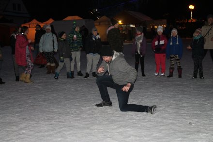 Instruktor Mateusz podczas tańca solo