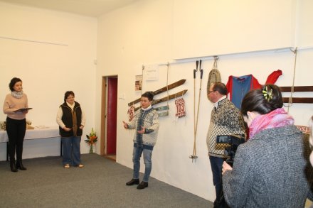 Wystawa starego sprzętu narciarskiego