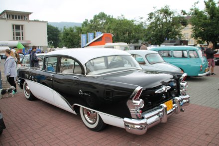 Wystawa starych pojazdów