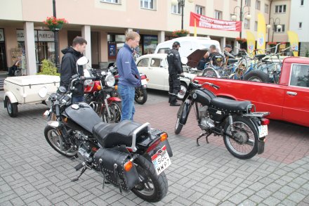 Wystawa starych pojazdów