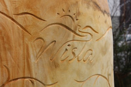 Logo miasta wyryte na jajku