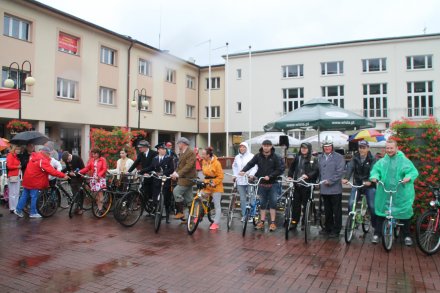 Uczestnicy rowerowego Rajdu Retro